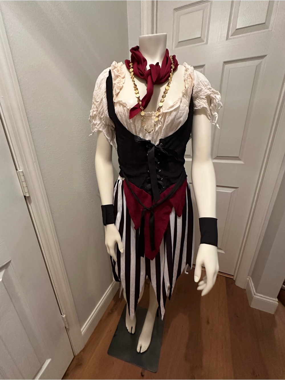 Spirit Women's Pirate Costume in Black, White & Burgundy small.